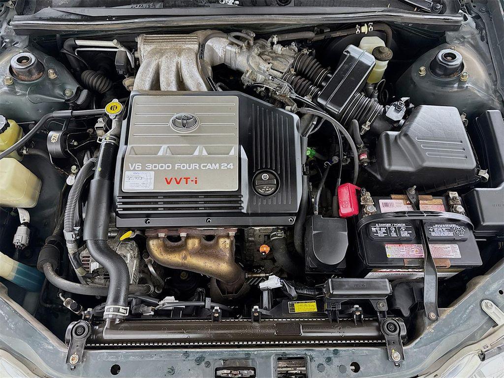 used 2000 Toyota Avalon car, priced at $5,990