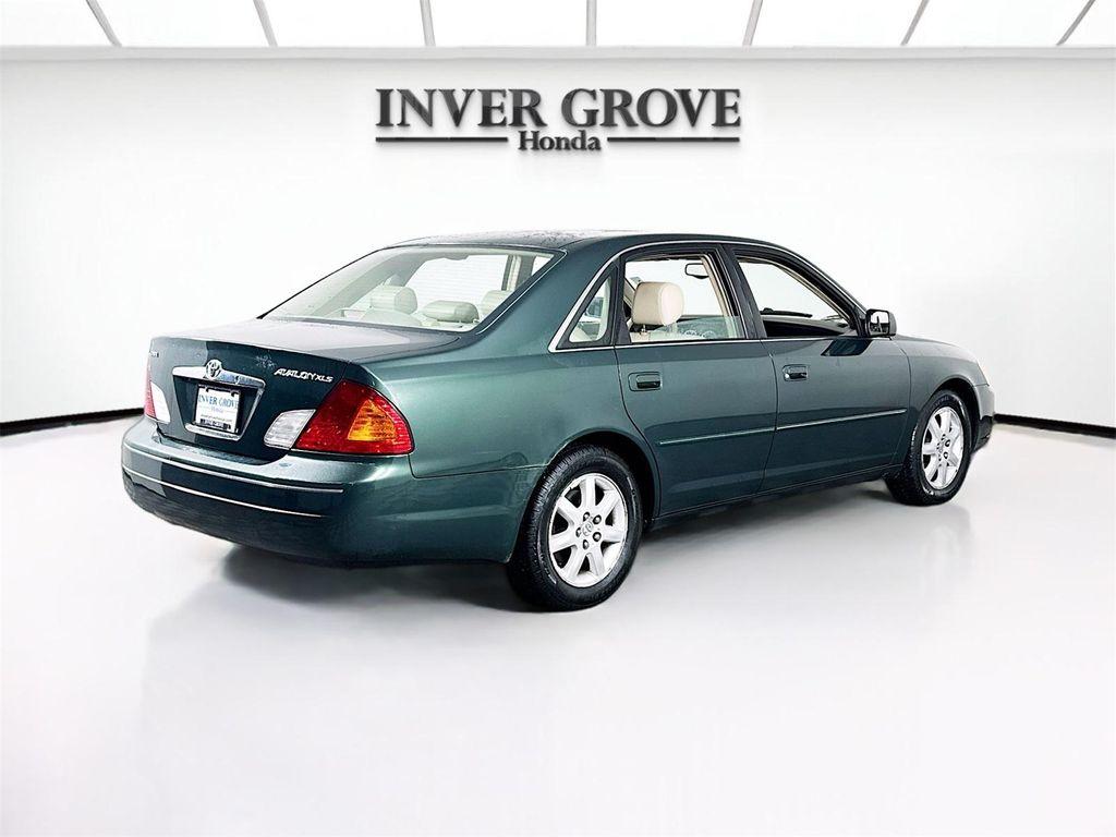 used 2000 Toyota Avalon car, priced at $5,990