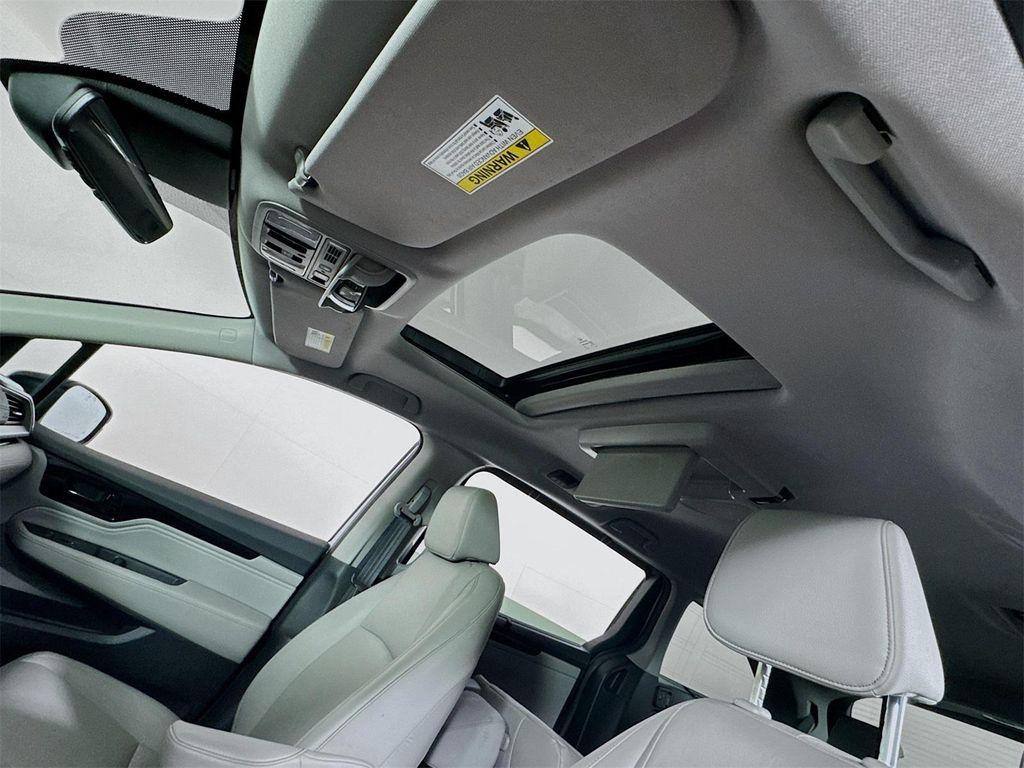 used 2023 Honda Odyssey car, priced at $38,999