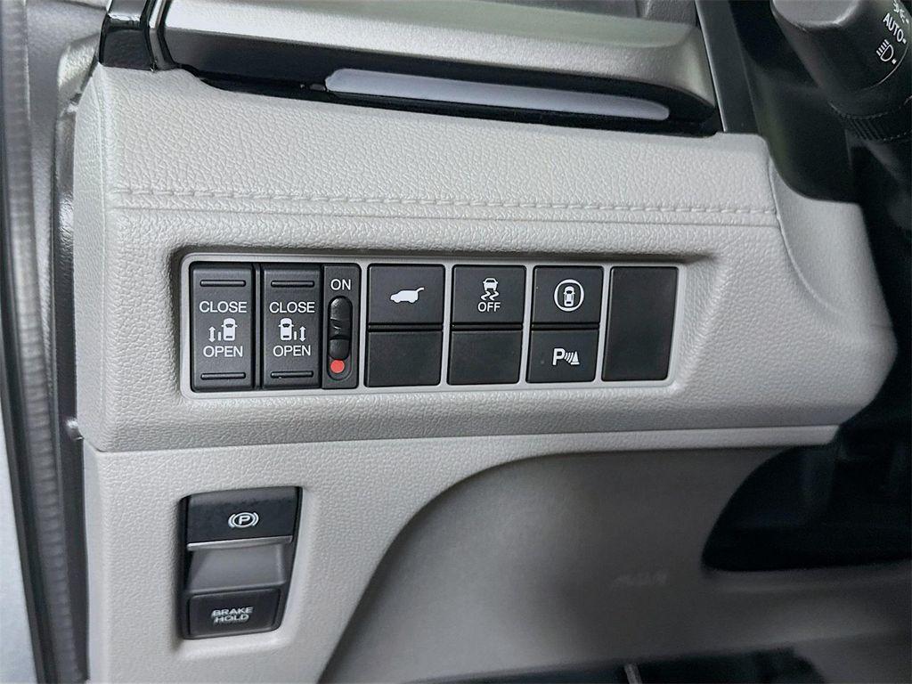 used 2023 Honda Odyssey car, priced at $38,999