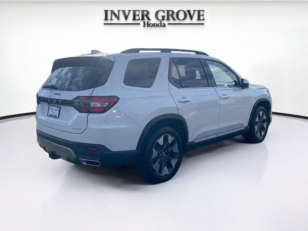 new 2026 Honda Pilot car, priced at $54,795