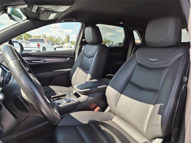 used 2023 Cadillac XT5 car, priced at $25,999