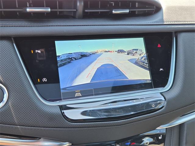 new 2025 Cadillac XT6 car, priced at $53,640