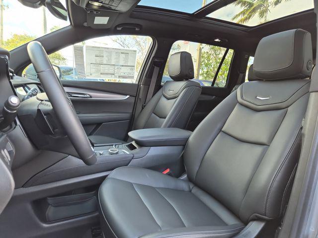 new 2025 Cadillac XT6 car, priced at $50,885
