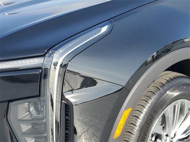 new 2025 Cadillac XT4 car, priced at $44,415