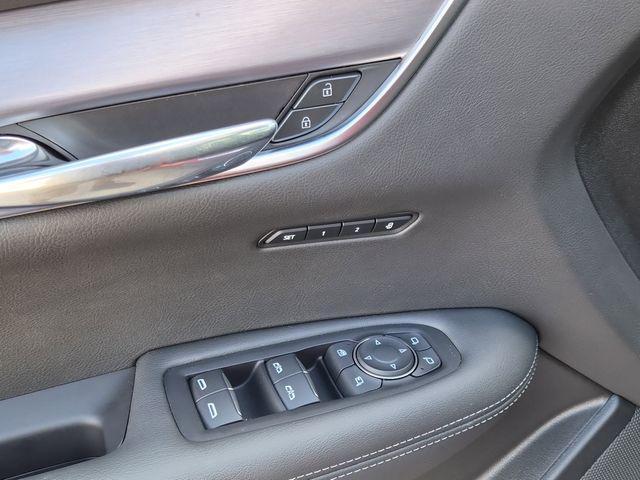 new 2025 Cadillac XT6 car, priced at $51,915