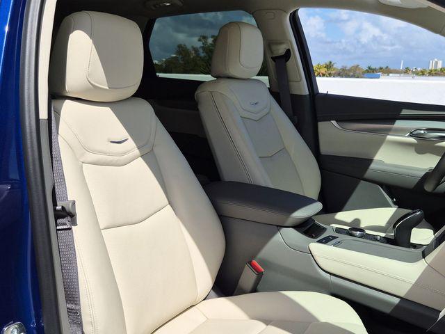 new 2026 Cadillac XT5 car, priced at $56,219