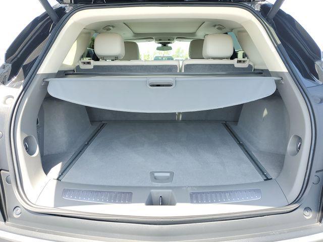 used 2022 Cadillac XT5 car, priced at $32,427