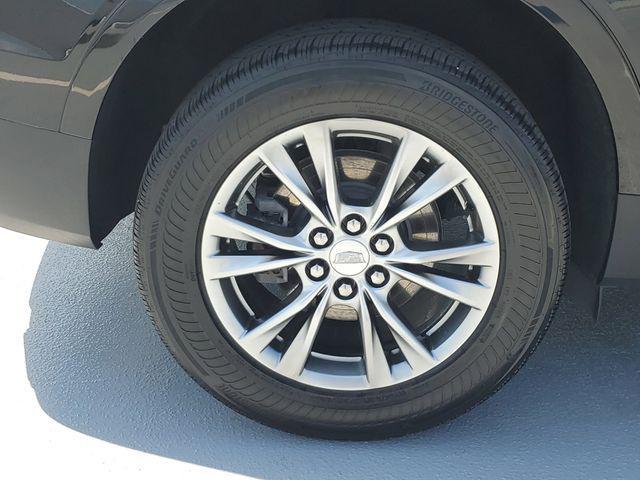 used 2022 Cadillac XT5 car, priced at $32,427