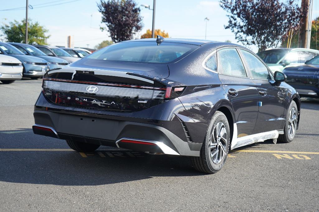 new 2026 Hyundai Sonata Hybrid car, priced at $27,792