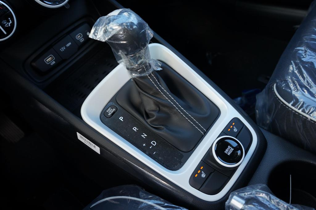 new 2025 Hyundai Venue car, priced at $24,540