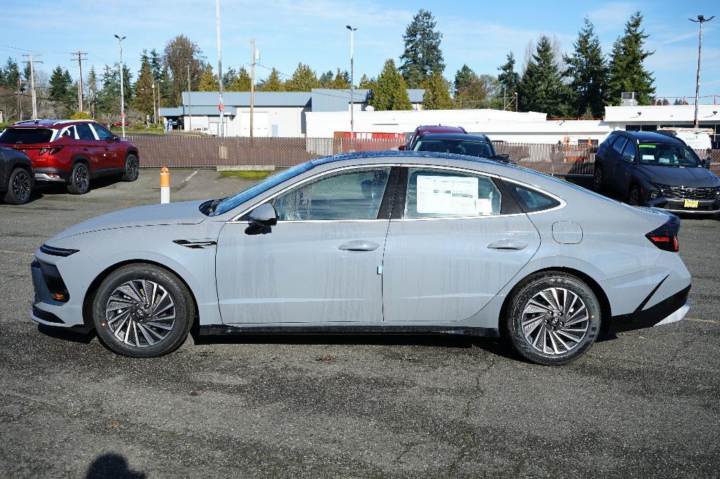 new 2026 Hyundai Sonata Hybrid car, priced at $36,830