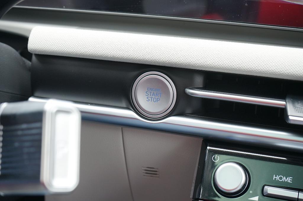 new 2026 Hyundai TUCSON Plug-In Hybrid car, priced at $49,076