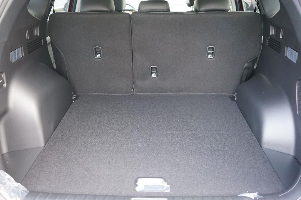 new 2026 Hyundai TUCSON Plug-In Hybrid car, priced at $49,421