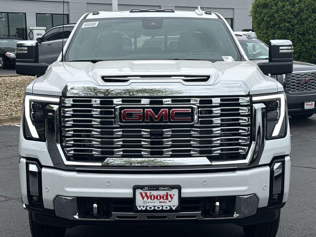 new 2026 GMC Sierra 3500 car, priced at $85,000