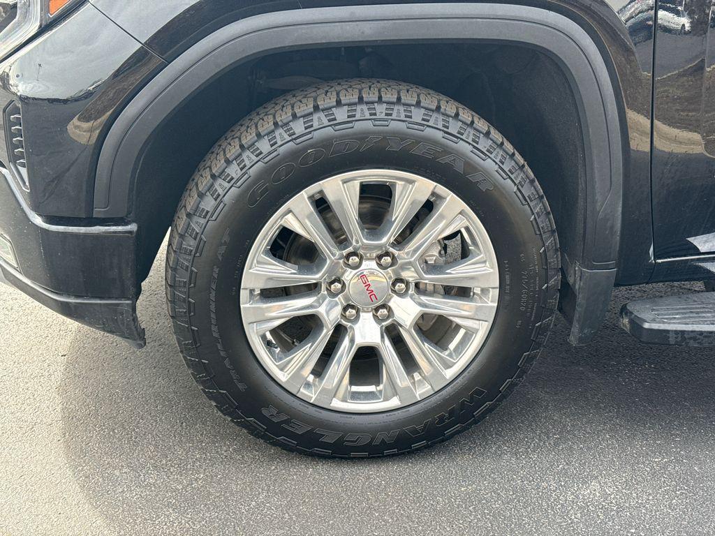 used 2023 GMC Sierra 1500 car, priced at $43,000