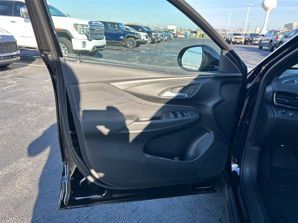 new 2026 Buick Envista car, priced at $25,526