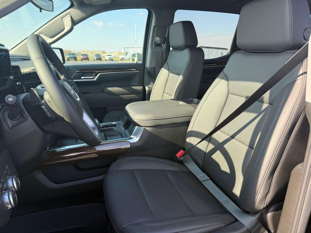new 2026 GMC Sierra 1500 car, priced at $55,250
