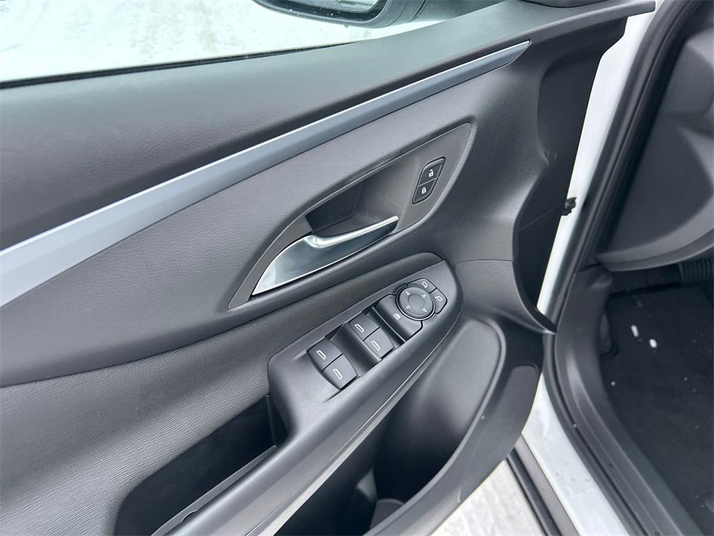 new 2026 Buick Envista car, priced at $22,379