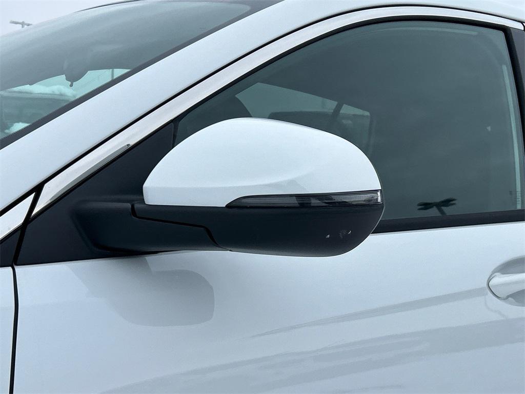 new 2026 Buick Envista car, priced at $22,379