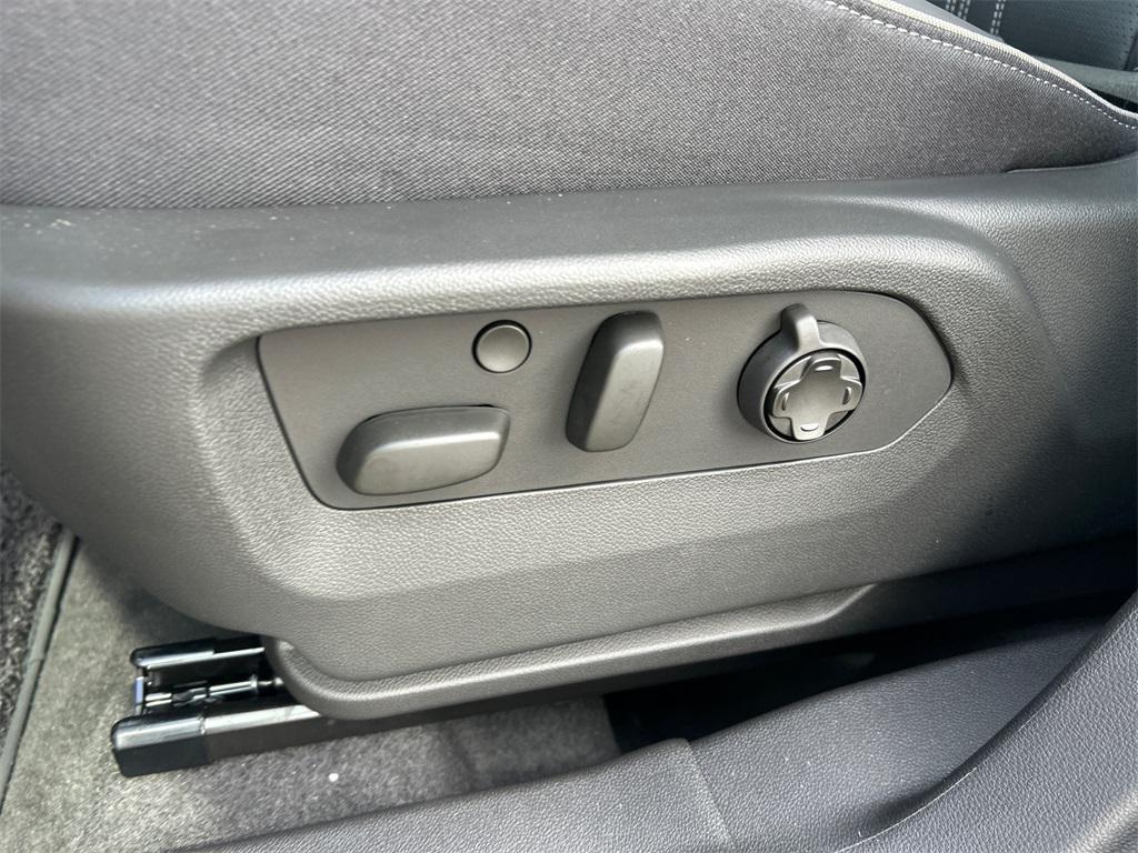 new 2026 Buick Envision car, priced at $48,283