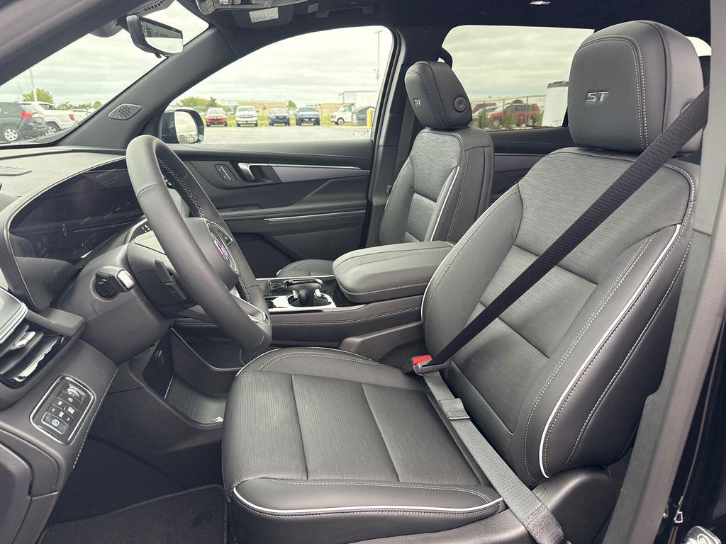 new 2026 Buick Enclave car, priced at $50,750