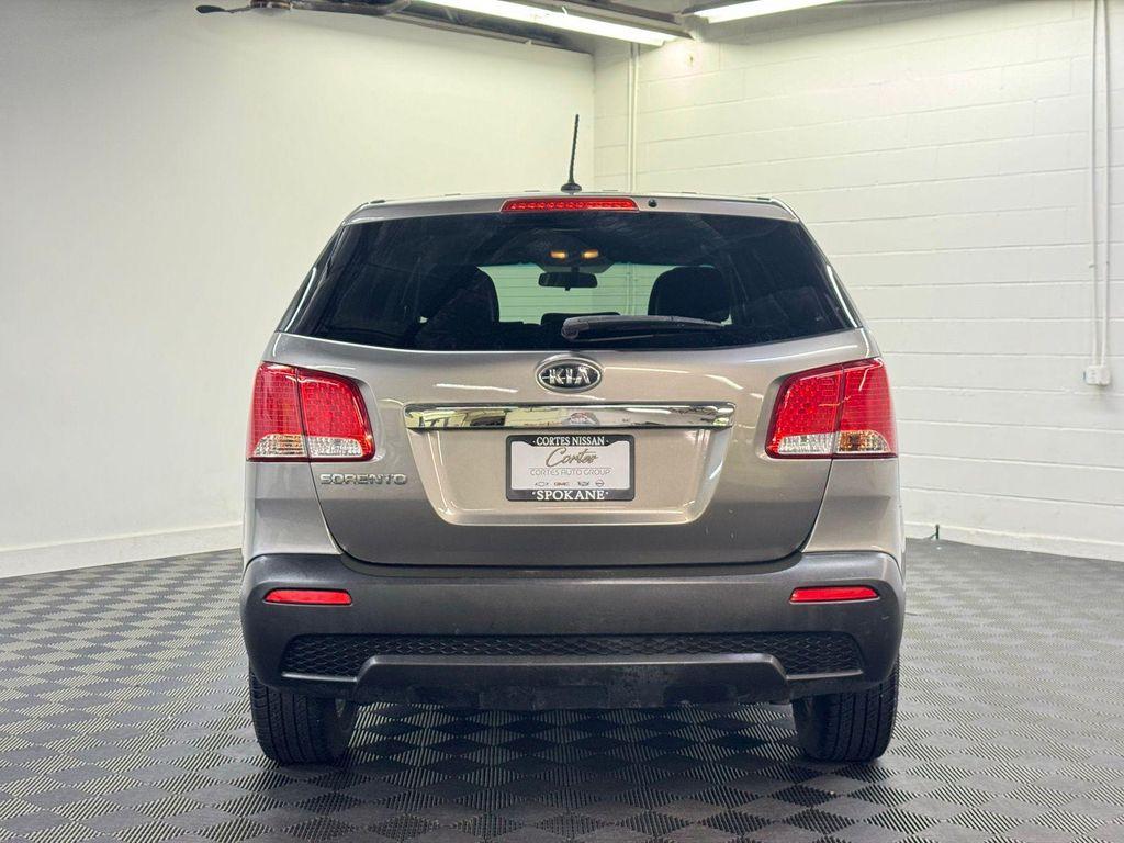 used 2013 Kia Sorento car, priced at $6,900