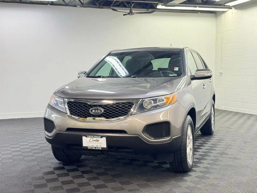 used 2013 Kia Sorento car, priced at $6,900
