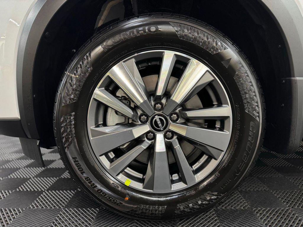 new 2026 Nissan Pathfinder car, priced at $40,958