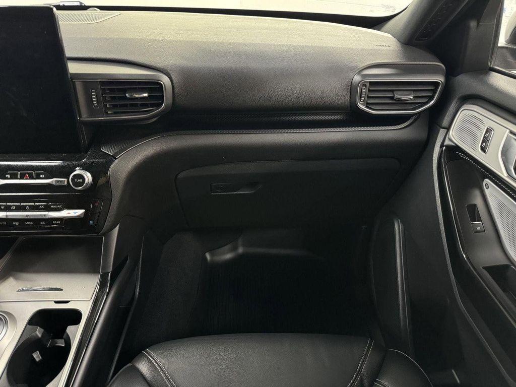 used 2022 Ford Explorer car, priced at $35,000