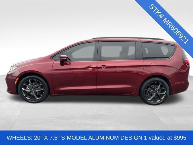 used 2021 Chrysler Pacifica car, priced at $19,500