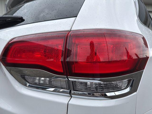 used 2021 Jeep Grand Cherokee car, priced at $18,500