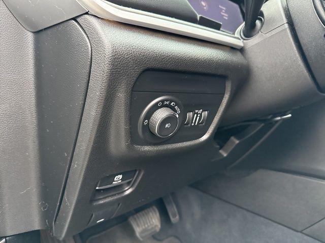 used 2023 Jeep Grand Cherokee car, priced at $25,500