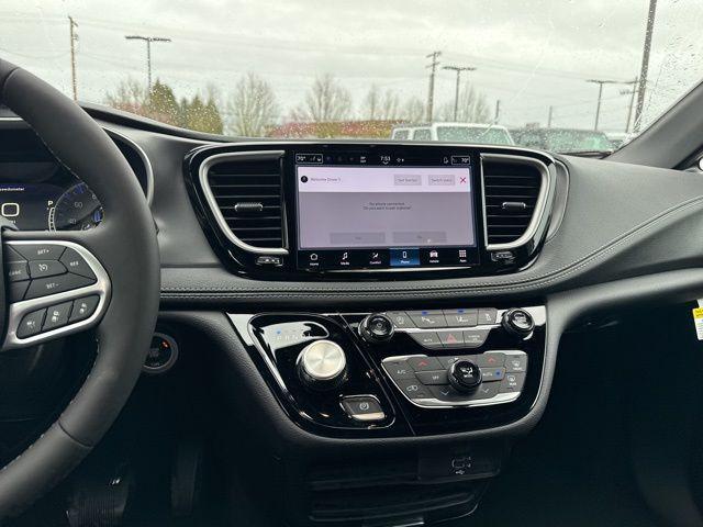 new 2026 Chrysler Pacifica car, priced at $46,285