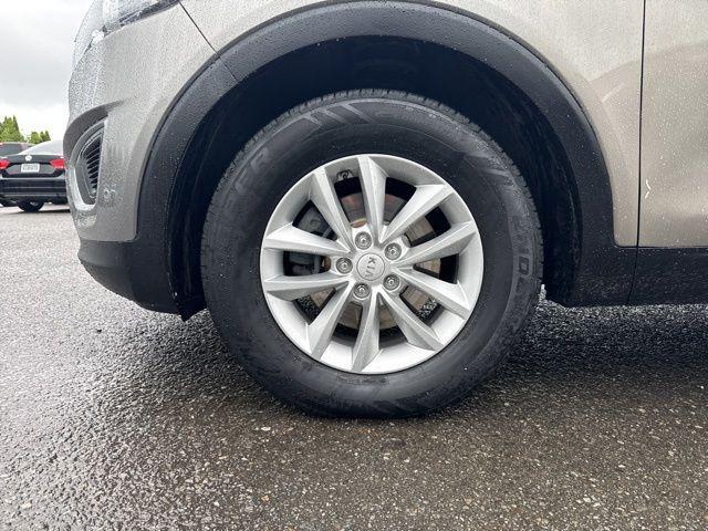 used 2018 Kia Sorento car, priced at $10,075