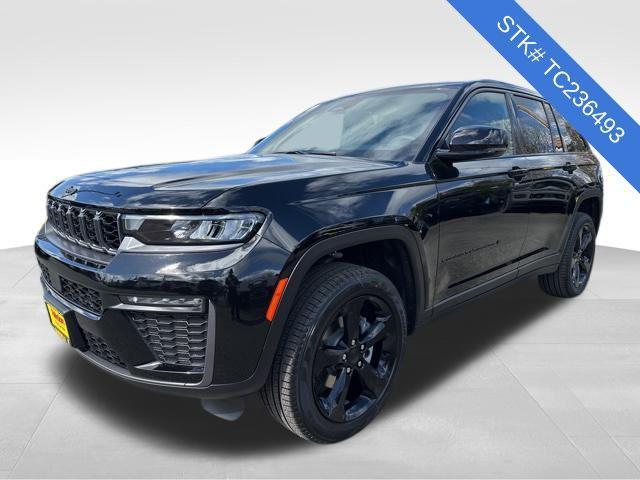 new 2026 Jeep Grand Cherokee car, priced at $46,700