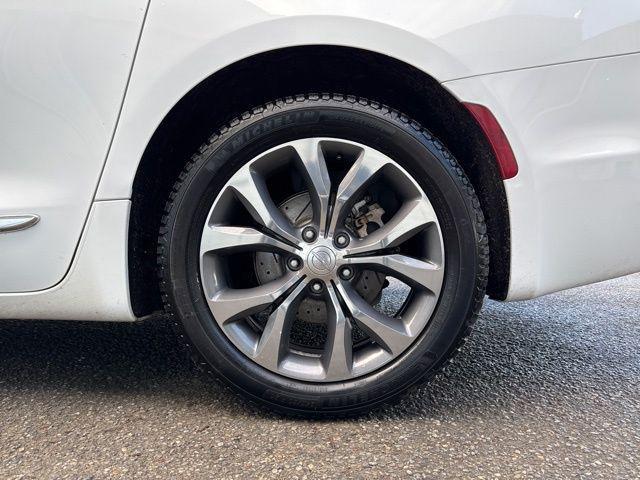 used 2018 Chrysler Pacifica car, priced at $13,500