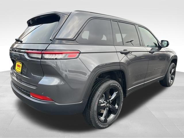 new 2025 Jeep Grand Cherokee car, priced at $35,250