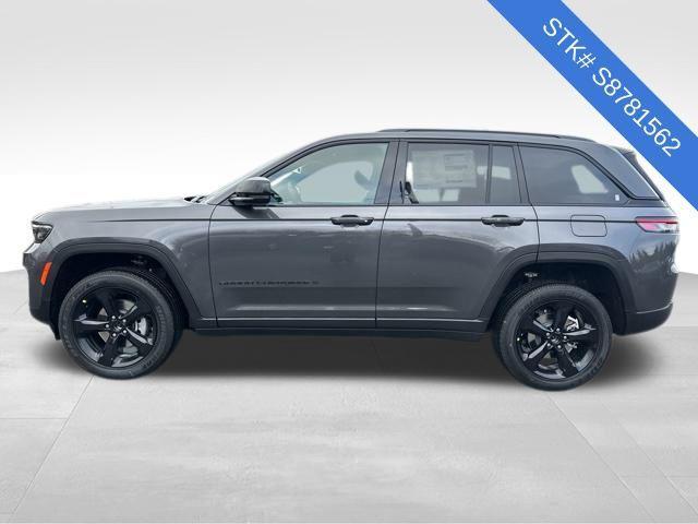 new 2025 Jeep Grand Cherokee car, priced at $35,250