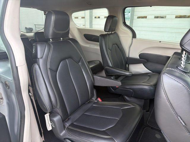 used 2024 Chrysler Pacifica car, priced at $27,000