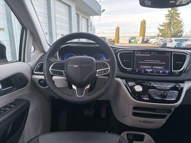 used 2024 Chrysler Pacifica car, priced at $27,000