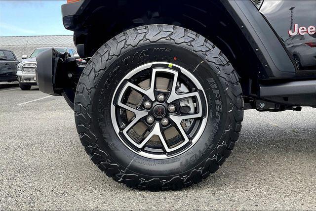 new 2025 Jeep Wrangler car, priced at $54,010