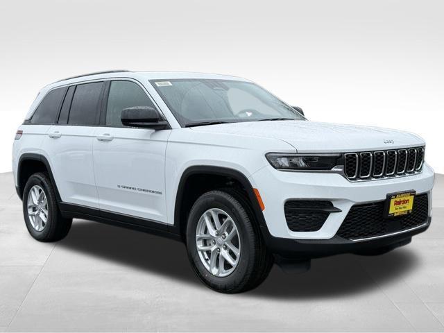 new 2026 Jeep Grand Cherokee car, priced at $38,615