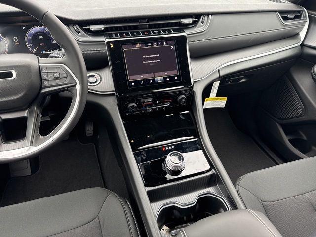 new 2026 Jeep Grand Cherokee car, priced at $38,615