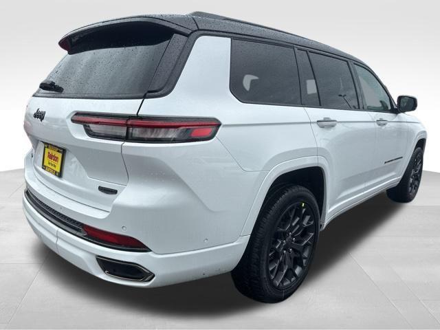new 2025 Jeep Grand Cherokee L car, priced at $61,000