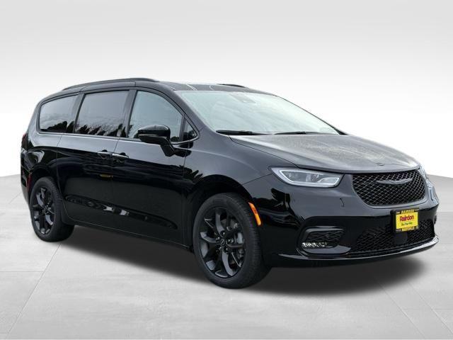 new 2026 Chrysler Pacifica car