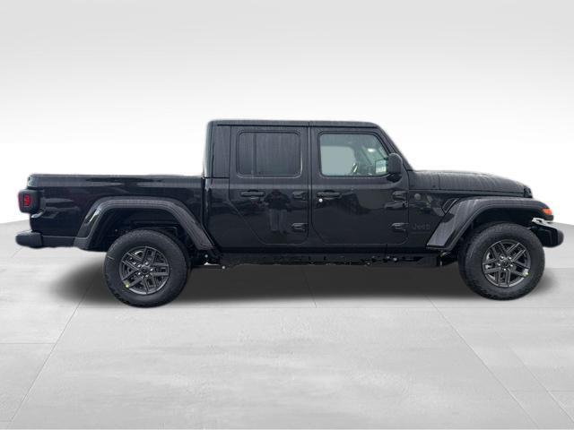 new 2026 Jeep Gladiator car, priced at $36,782