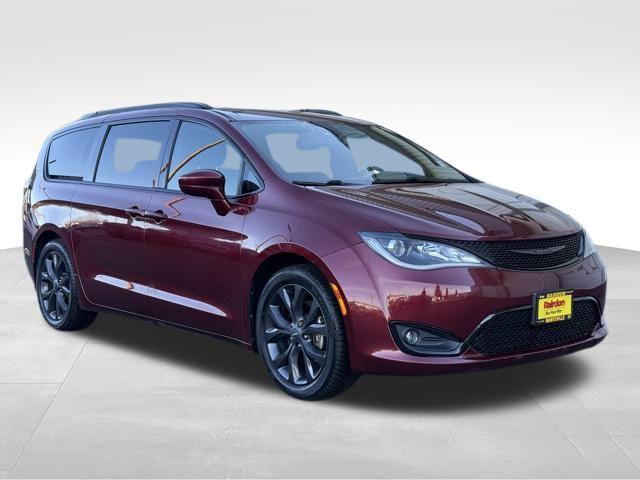 used 2018 Chrysler Pacifica car, priced at $11,000