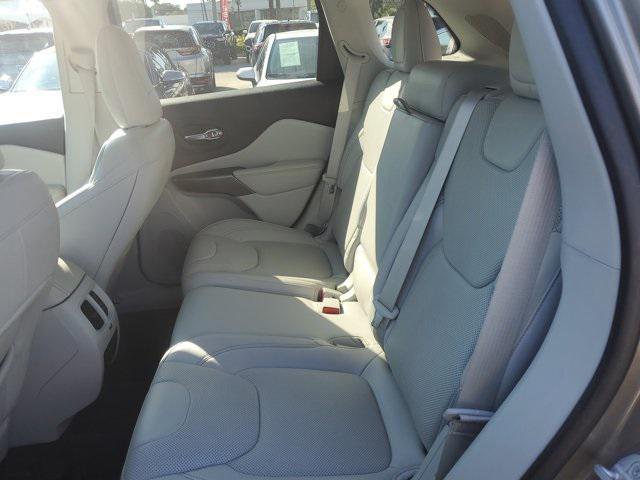 used 2020 Jeep Cherokee car, priced at $18,499