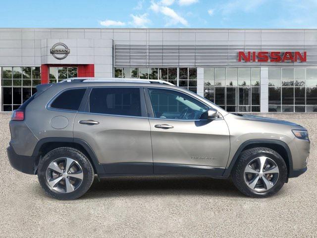 used 2020 Jeep Cherokee car, priced at $18,499